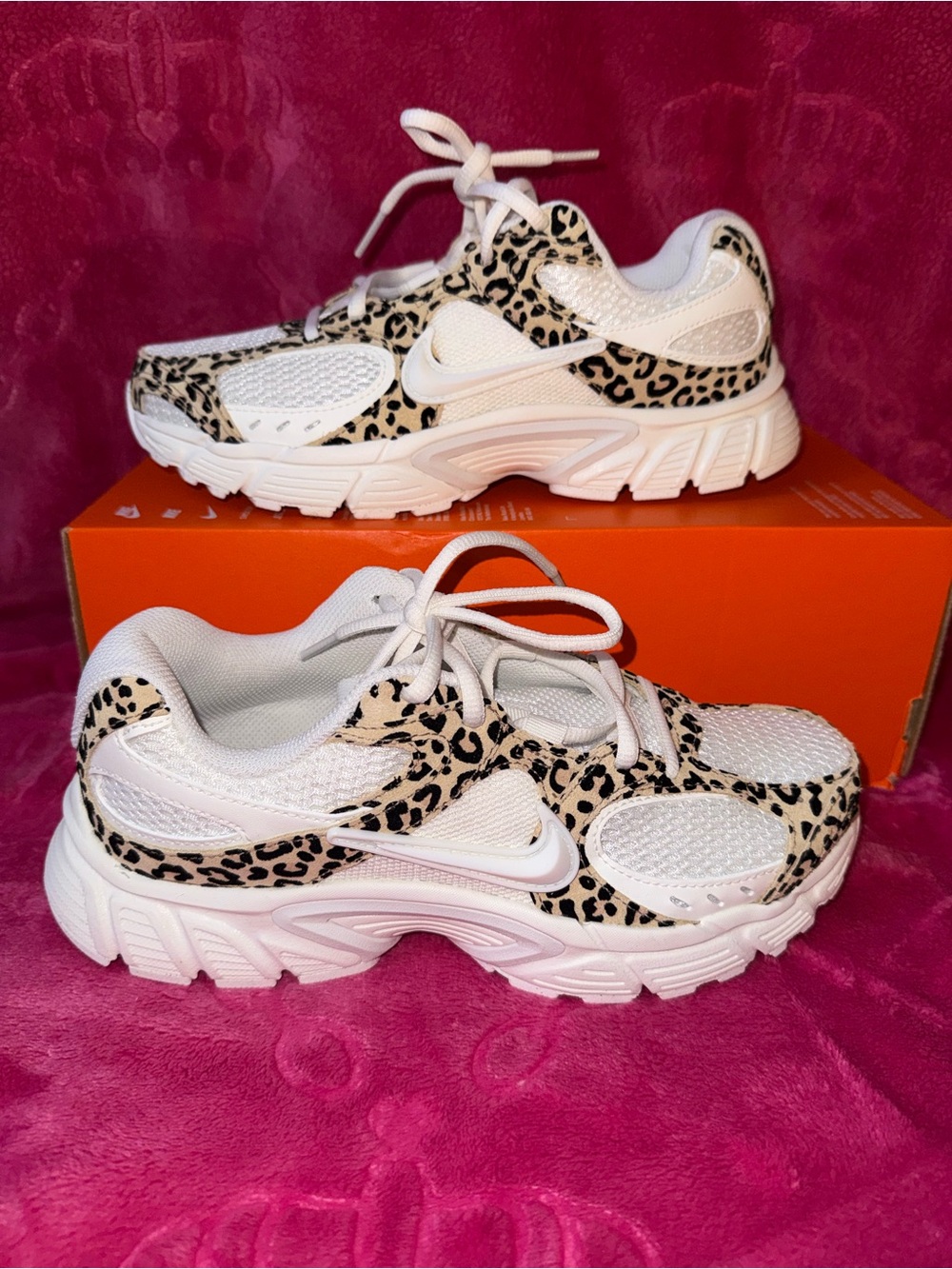 Womens Nike V5 RNR Suede XLPD